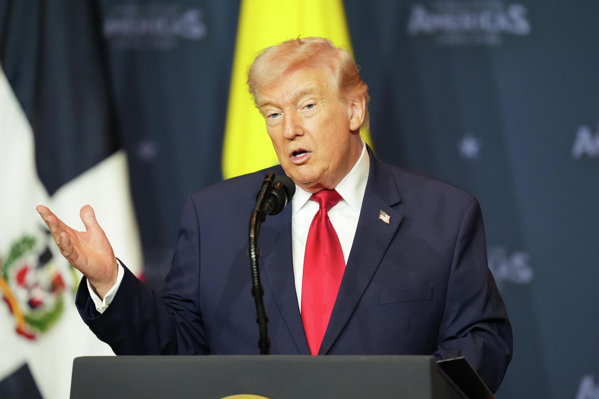 Президент США Дональд Трамп выступает на саммите Щит Америки в Майами Президент США Дональд Трамп выступает на саммите Щит Америки в Майами - РИА Новости, 1920, 30.04.2026
