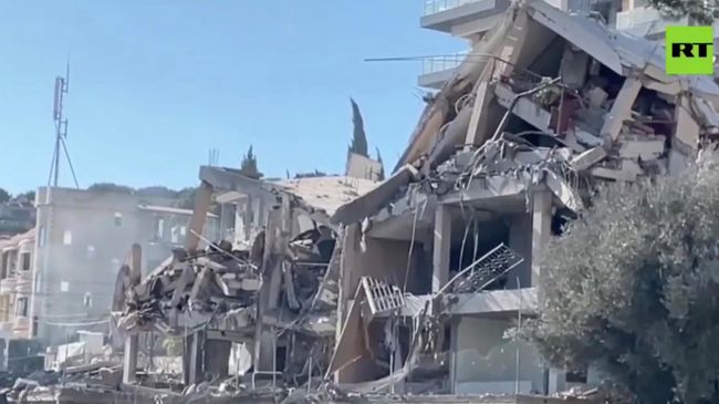 Последствия израильского удара по партнерскому Русскому дому в городе Набатия, Ливан. Кадр видео