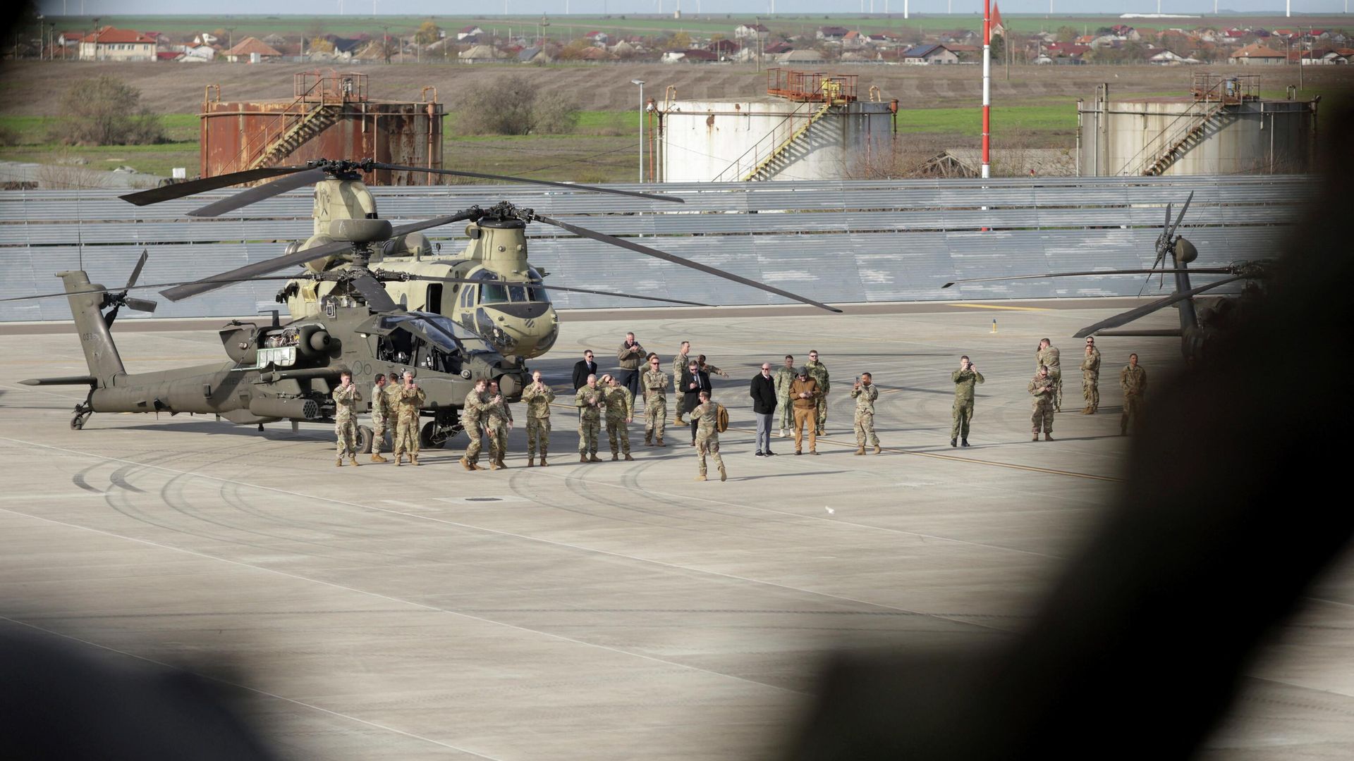 Американские военные на авиабазе в населенном пункте Михаил-Когэлничану, Румыния Американские военные на авиабазе в населенном пункте Михаил-Когэлничану, Румыния - РИА Новости, 1920, 31.03.2026