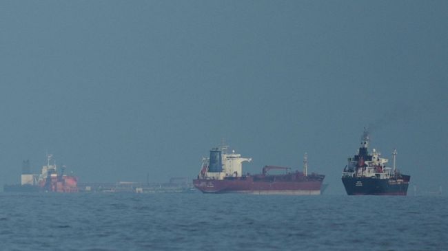 Танкеры вблизи Ормузского пролива