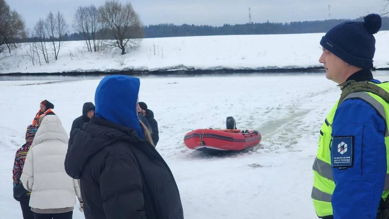 Поисковые работы на месте пропажи детей в Звенигороде Поисковые работы на месте пропажи детей в Звенигороде - РИА Новости, 1920, 16.03.2026