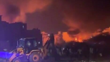 Пожар в трущобном районе Уттам Нагар в Дели Пожар в трущобном районе Уттам Нагар в Дели - РИА Новости, 1920, 12.03.2026