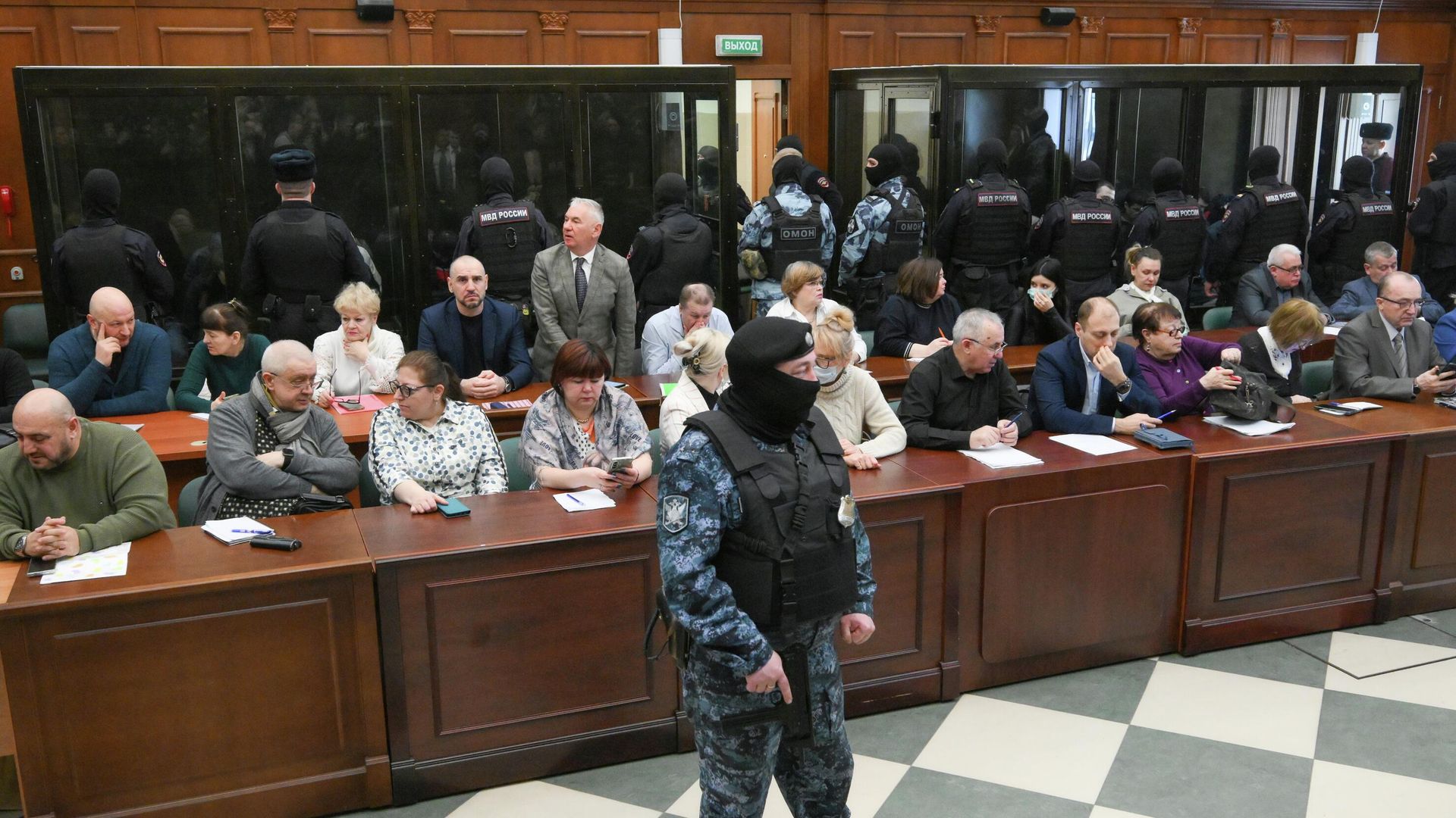 Обстановка в зале суда перед оглашением приговора обвиняемым в совершении теракта в концертном зале Крокус Сити Холл Обстановка в зале суда перед оглашением приговора обвиняемым в совершении теракта в концертном зале Крокус Сити Холл - РИА Новости, 1920, 24.04.2026
