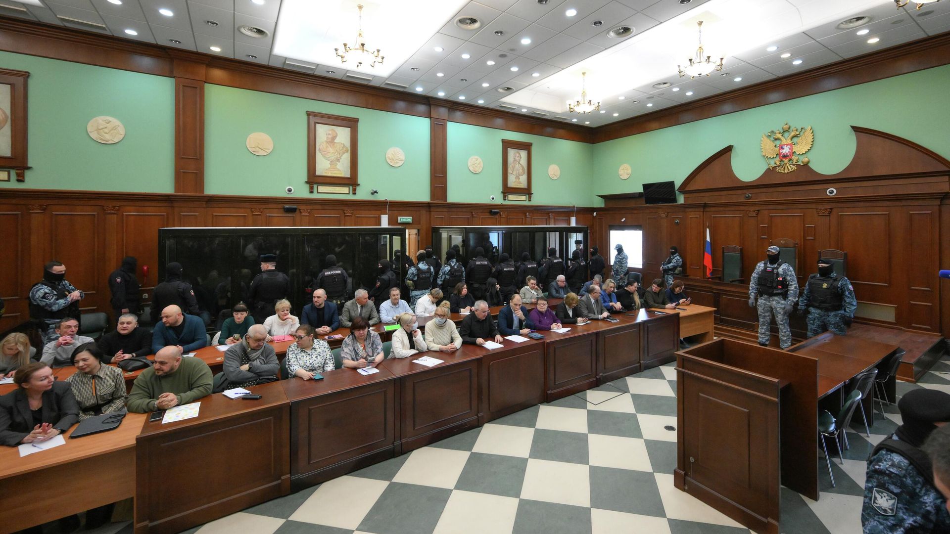 Обстановка в зале суда перед оглашением приговора обвиняемым в совершении теракта в концертном зале Крокус Сити Холл Обстановка в зале суда перед оглашением приговора обвиняемым в совершении теракта в концертном зале Крокус Сити Холл - РИА Новости, 1920, 12.03.2026