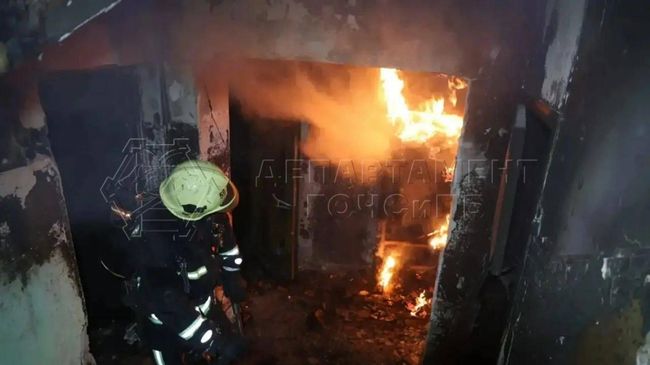 Пожар в частично выселенном жилом доме на улице Инженерная в Москве