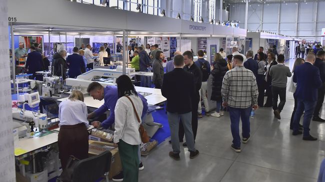 Выставка​ текстильной индустрии​ ИНЛЕГМАШ-2026​ открылась в Москве