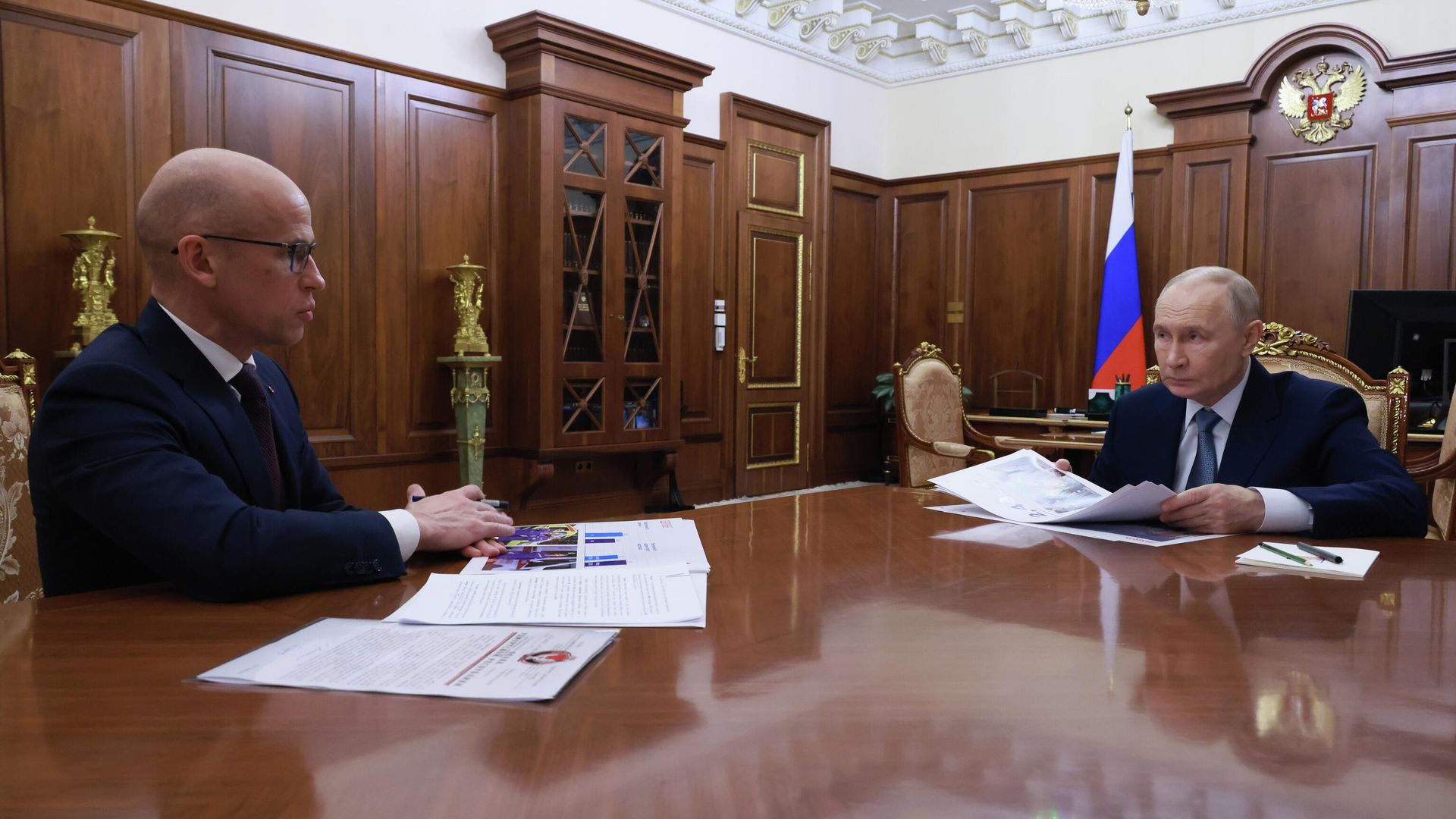 Президент Владимир Путин встретился с главой Удмуртии Александром Бречаловым Президент Владимир Путин встретился с главой Удмуртии Александром Бречаловым - РИА Новости, 1920, 16.03.2026