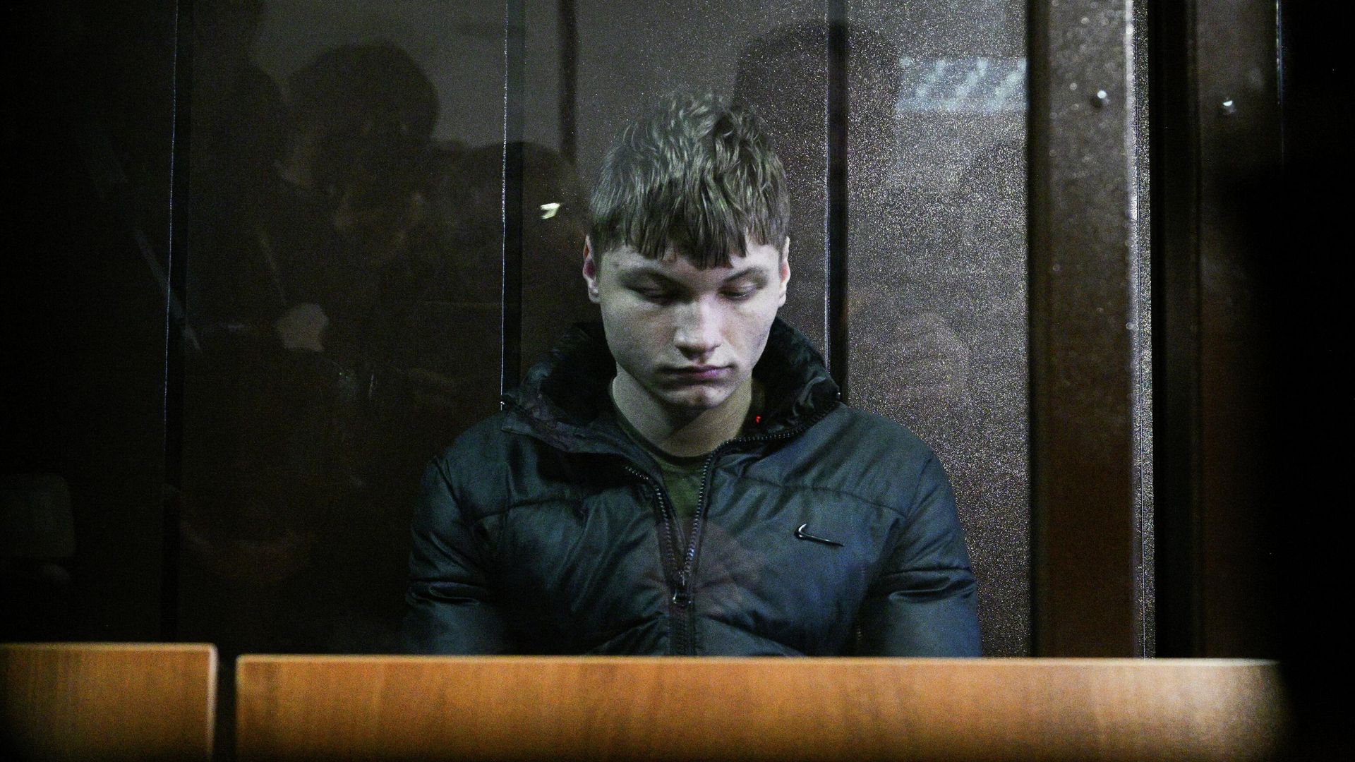 Экс-футболист Урала-2 Даниил Секач, обвиняемый в убийстве 48-летней предпринимательницы в Москве, в здании Тушинского суда - РИА Новости, 1920, 14.03.2026