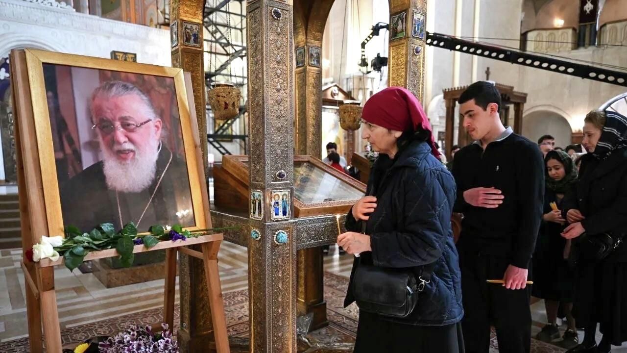 Траурная церемония в соборе Самеба в Тбилиси в связи с кончиной католикоса-патриарха Илии II Траурная церемония в соборе Самеба в Тбилиси в связи с кончиной католикоса-патриарха Илии II - РИА Новости, 1920, 18.03.2026