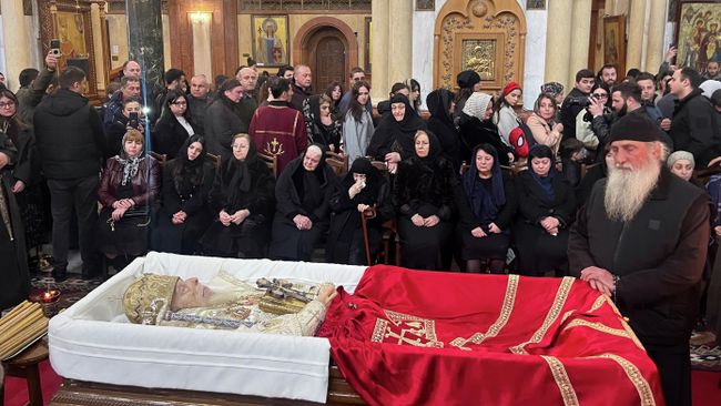 Траурные мероприятия в связи с кончиной католикоса-патриарха Илии II в кафедральном соборе Святой Троицы в Тбилиси