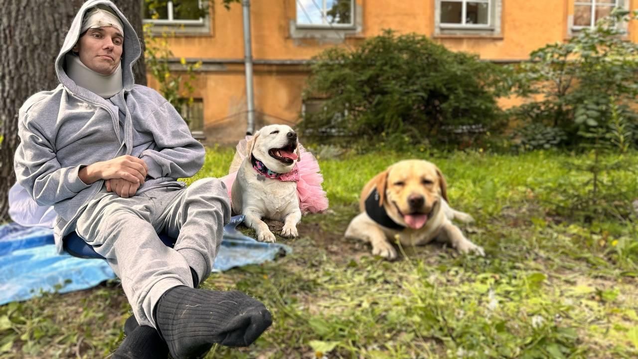 Денис с домашними питомцами Денис с домашними питомцами - РИА Новости, 1920, 20.03.2026