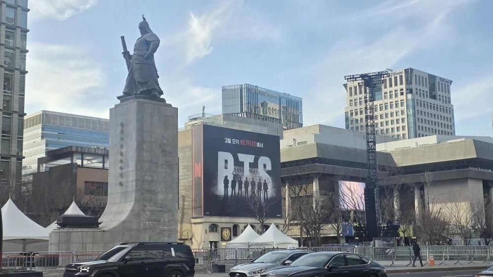 Подготовка к первому за 4 года концерту К-поп группы BTS в Южной Корее Подготовка к первому за 4 года концерту К-поп группы BTS в Южной Корее - РИА Новости, 1920, 20.03.2026