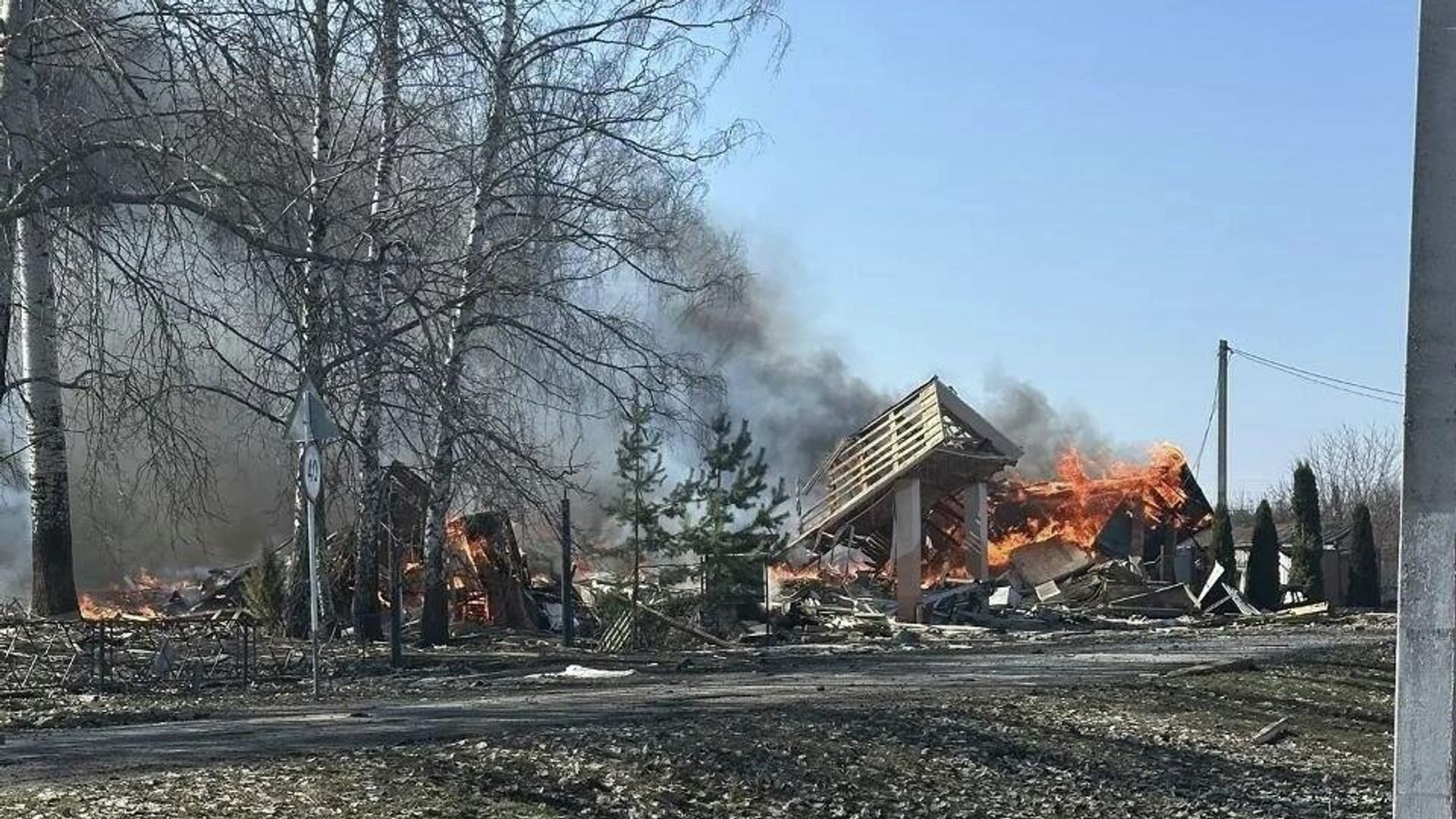 Последствия удара ВСУ по социальному объекту в Белгородской области - РИА Новости, 1920, 21.03.2026