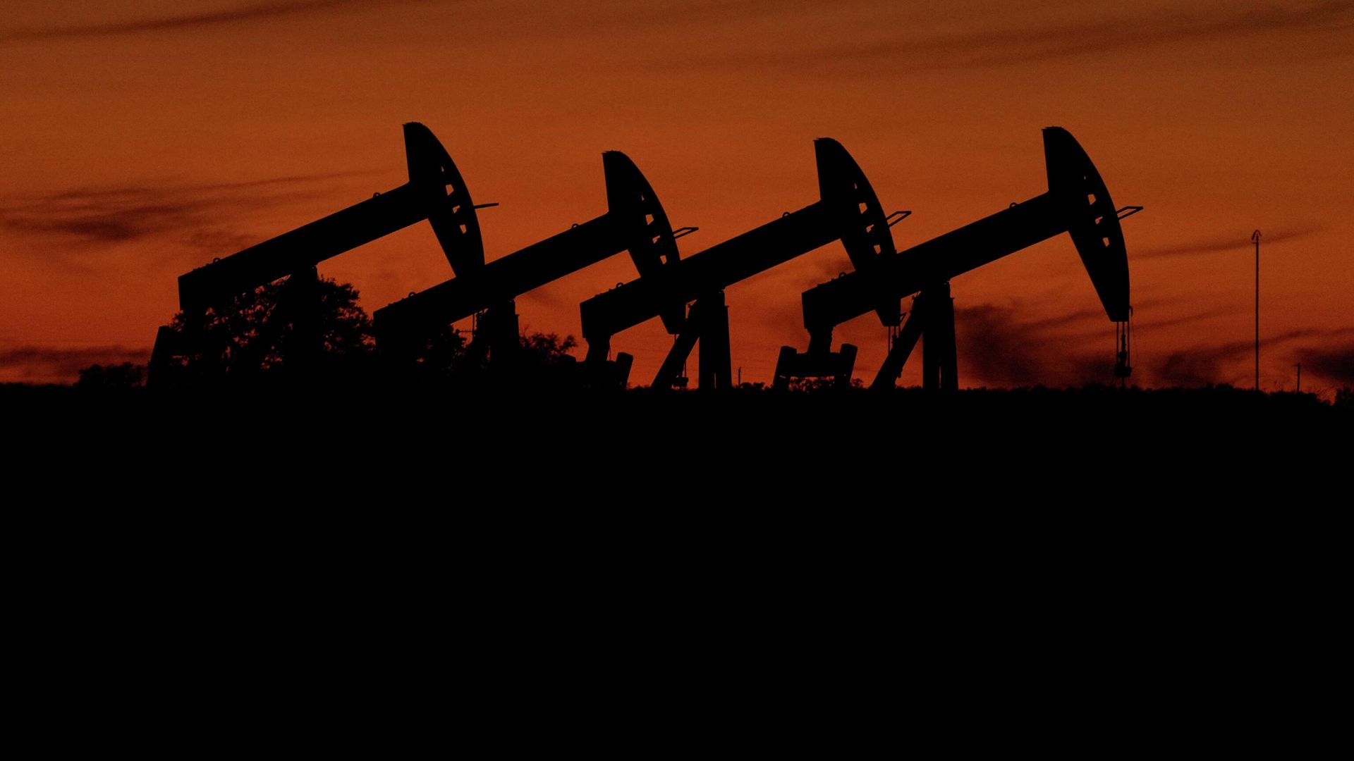 Добыча нефти в Техасе, США Добыча нефти в Техасе, США - РИА Новости, 1920, 13.04.2026
