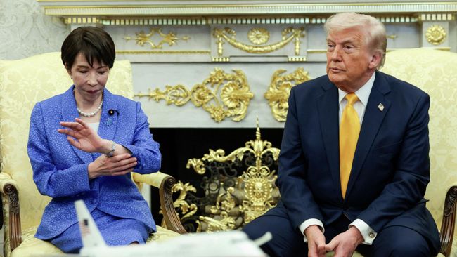 Президент США Дональд Трамп и премьер-министр Японии Санаэ Такаити во время встречи в Вашингтоне. 20 марта 2026