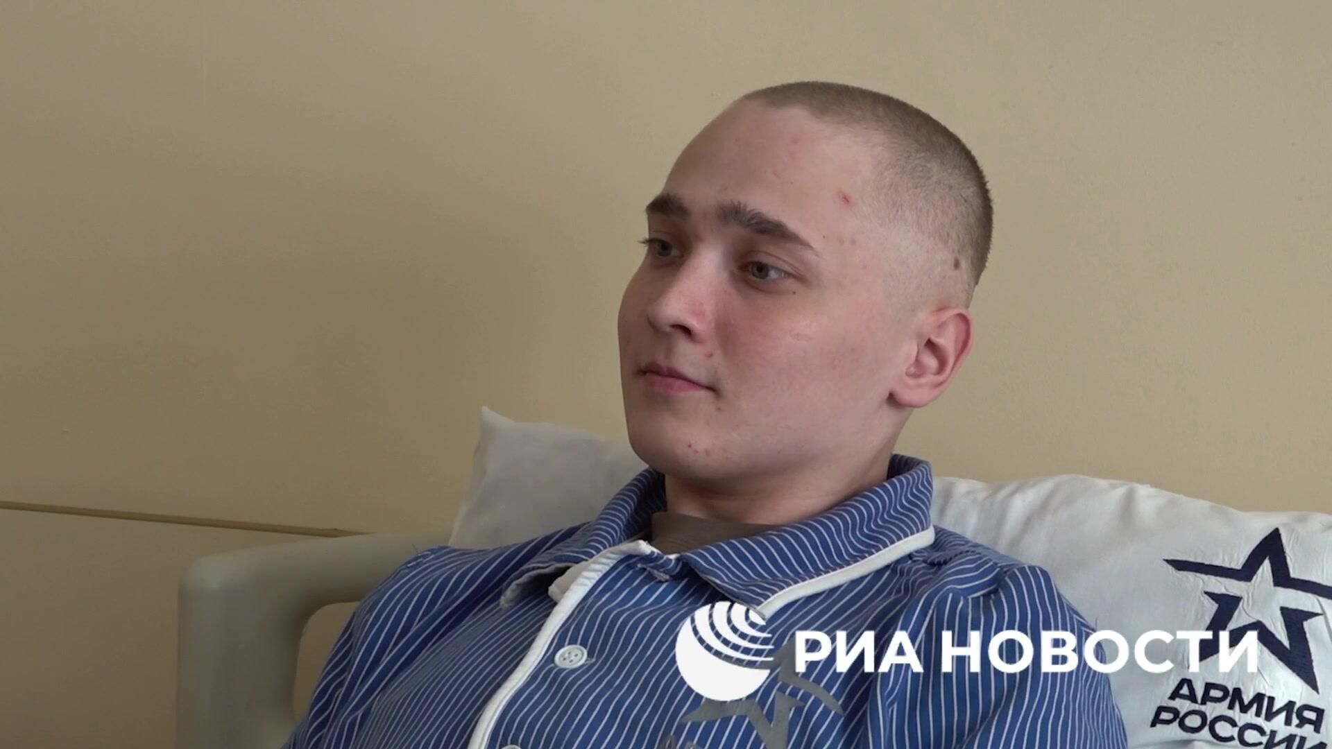 Белоусов вручает Золотую Звезду Героя России бойцу Сергею Ярашеву Белоусов вручает Золотую Звезду Героя России бойцу Сергею Ярашеву - РИА Новости, 1920, 24.03.2026
