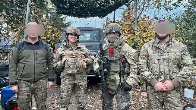 Анна с бойцами группы спецназа в Запорожской области Анна с бойцами группы спецназа в Запорожской области