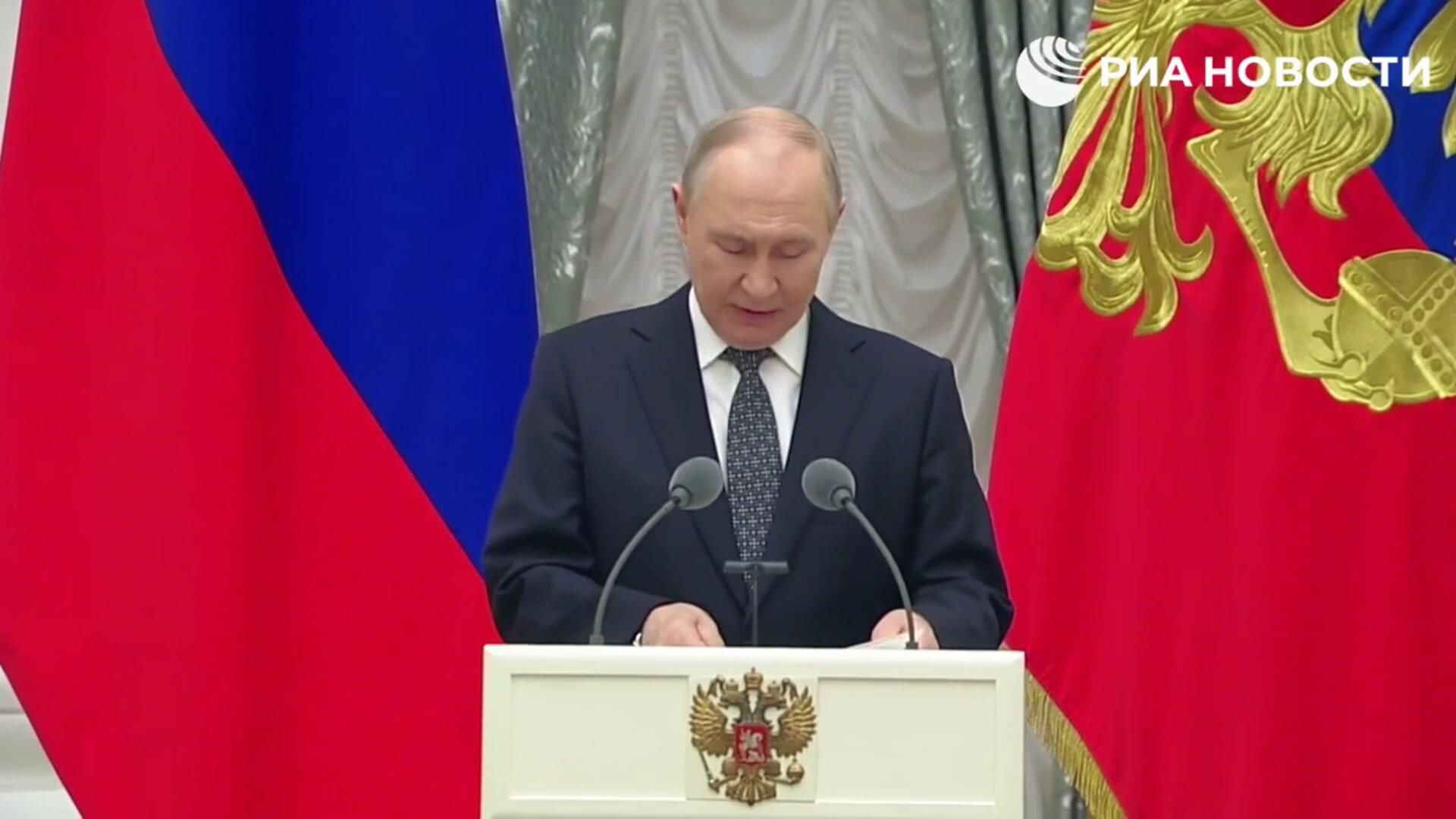Желаю вам успехов, вдохновения и новых значимых достижений. Путин поздравил деятелей культуры Желаю вам успехов, вдохновения и новых значимых достижений. Путин поздравил деятелей культуры - РИА Новости, 1920, 25.03.2026