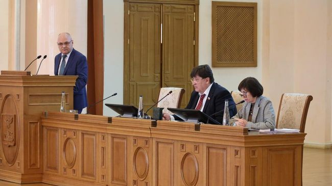 Председатель Белгородской областной Думы Юрий Клепиков