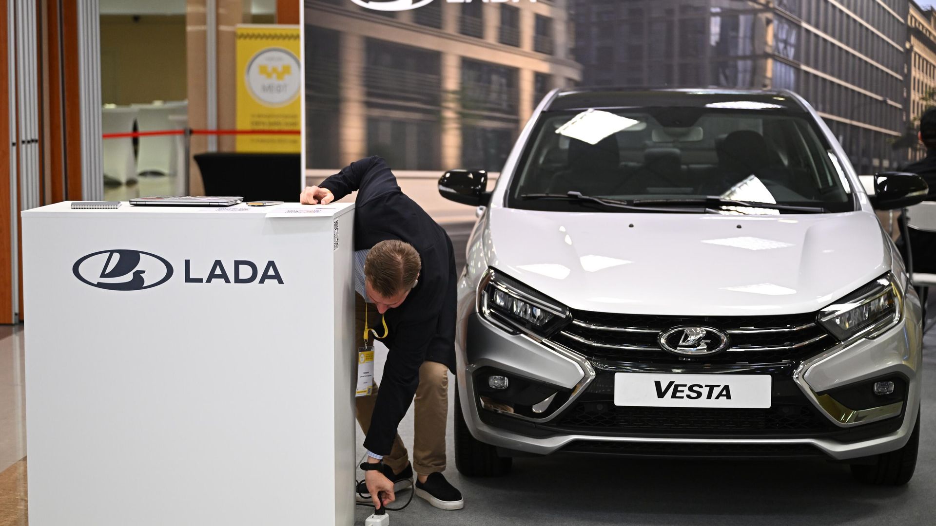 Автомобиль Lada Vesta Автомобиль Lada Vesta - РИА Новости, 1920, 03.06.2026