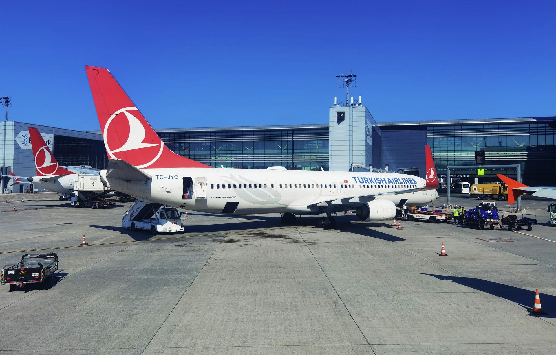 Самолет авиакомпании Turkish Airlines в аэропорту Хавалимани Самолет авиакомпании Turkish Airlines в аэропорту Хавалимани - РИА Новости, 1920, 27.03.2026