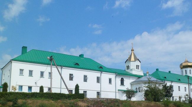 Николаевский Милецкий монастырь канонической Украинской православной церкви