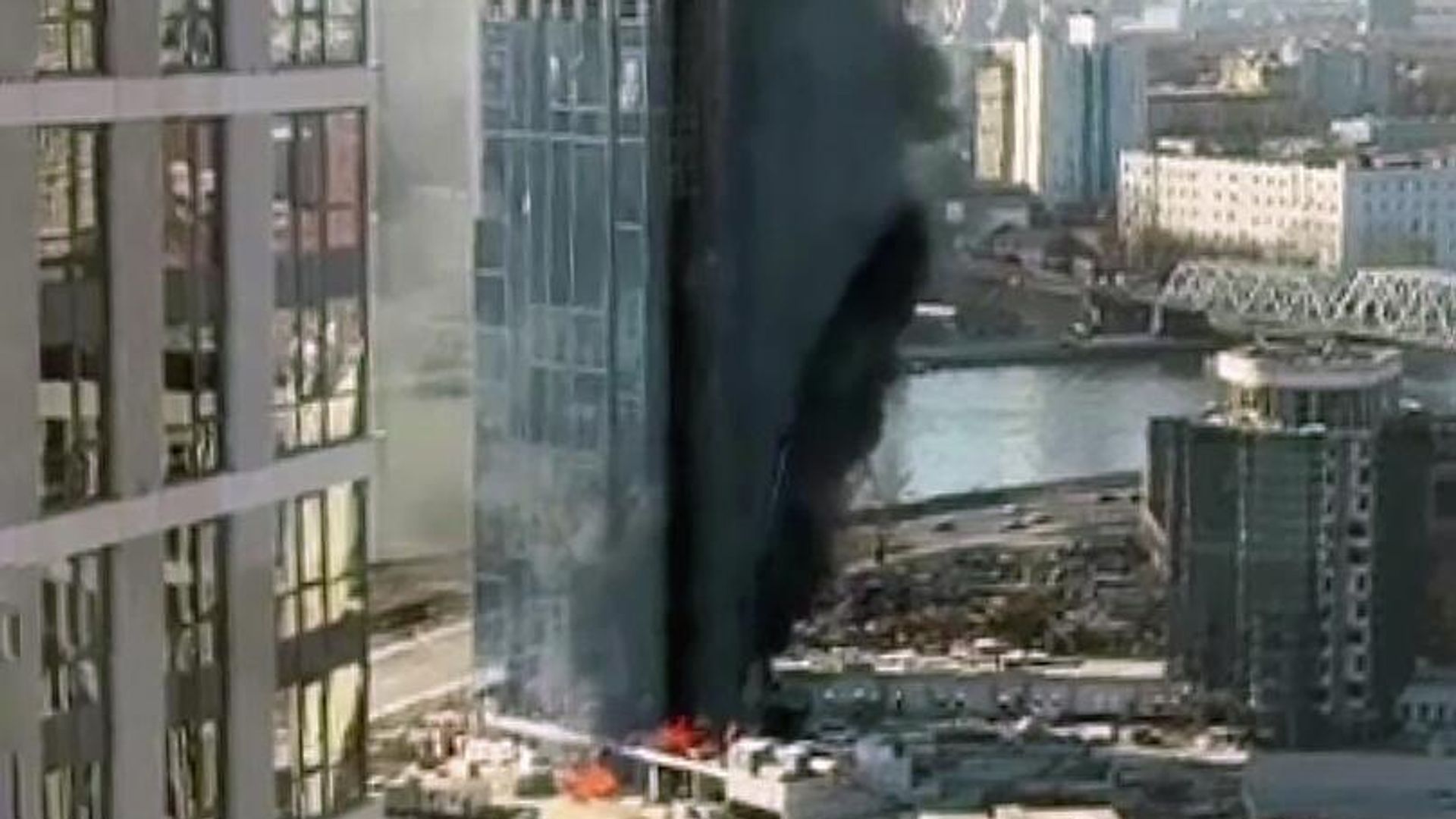 Пожар в строящемся ЖК Марк на набережной Марка Шагала в Москве - РИА Новости, 1920, 29.03.2026