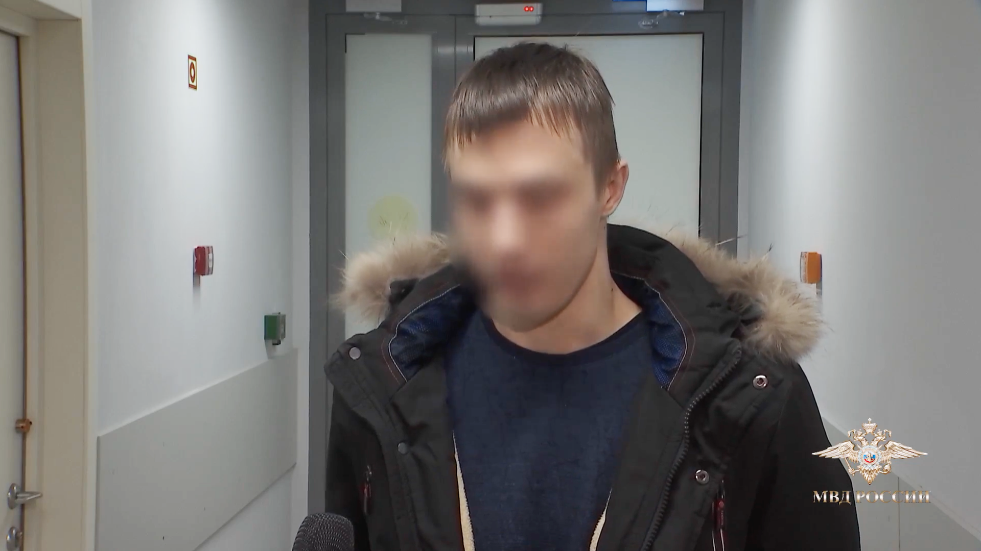 Задержанный по подозрению в пособничестве телефонным мошенникам Задержанный по подозрению в пособничестве телефонным мошенникам - РИА Новости, 1920, 30.03.2026