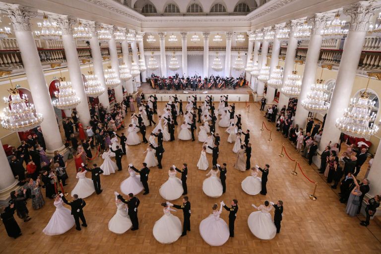 Участники кадетского бала ФСО России Отечество. Преданность. Честь, посвященного 145-летию органов государственной охраны в Колонном зале Дома Союзов Участники кадетского бала ФСО России Отечество. Преданность. Честь, посвященного 145-летию органов государственной охраны в Колонном зале Дома Союзов