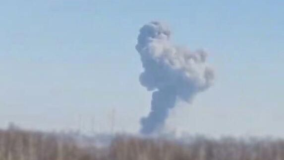 Дым на месте пожара на территории Нижнекамскнефтехима Дым на месте пожара на территории Нижнекамскнефтехима - РИА Новости, 1920, 31.03.2026
