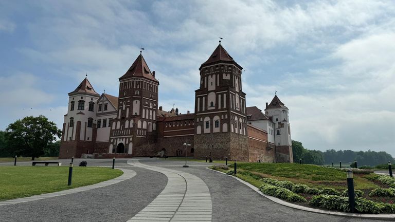 Мирский замок Мирский замок