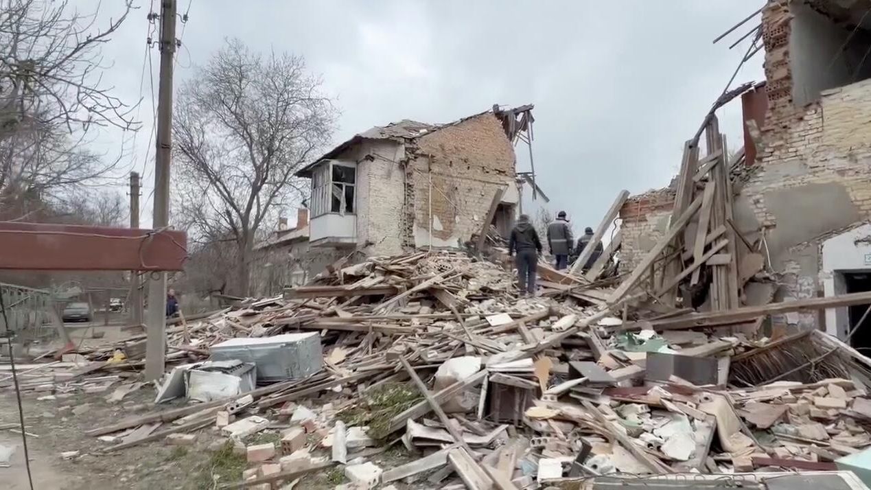 Последствия удара ВСУ по жилому дому в Васильевке Запорожской области Последствия удара ВСУ по жилому дому в Васильевке Запорожской области - РИА Новости, 1920, 02.04.2026