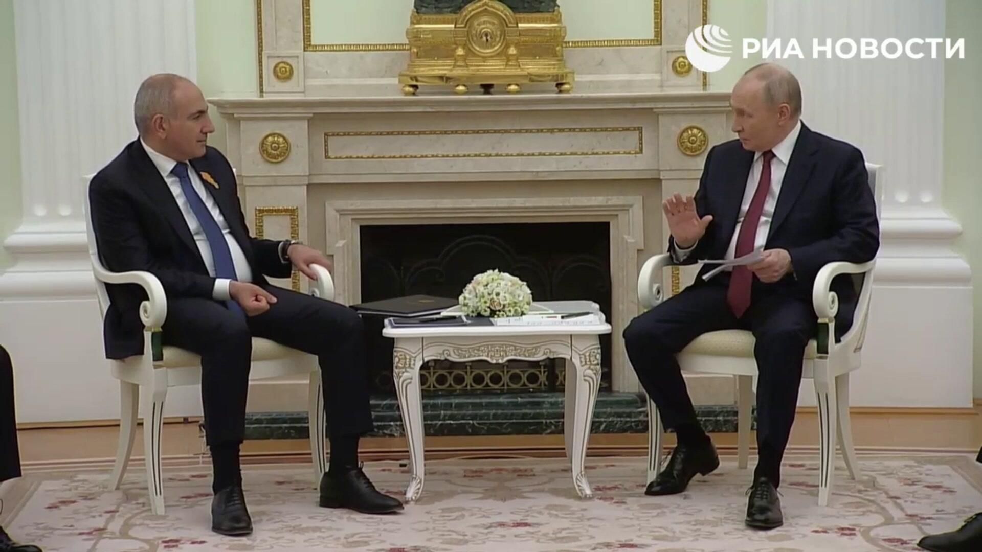 Путин о нахождении Армении в ЕАЭС и ЕС - РИА Новости, 1920, 01.04.2026