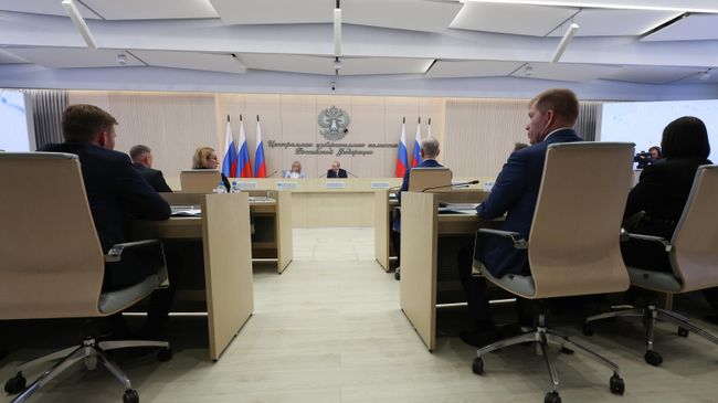Президент РФ Владимир Путин проводит встречу с новым составом Центральной избирательной комиссии РФ