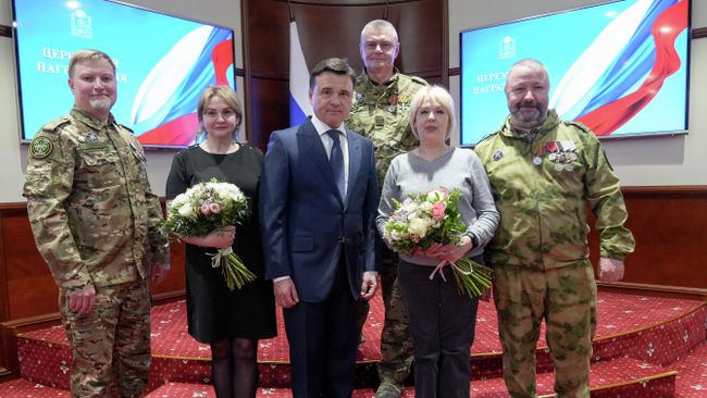 Губернатор Подмосковья наградил добровольцев подразделения БАРС