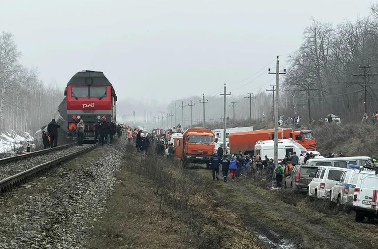 Пассажирский поезд сошел с рельсов в Ульяновской области 