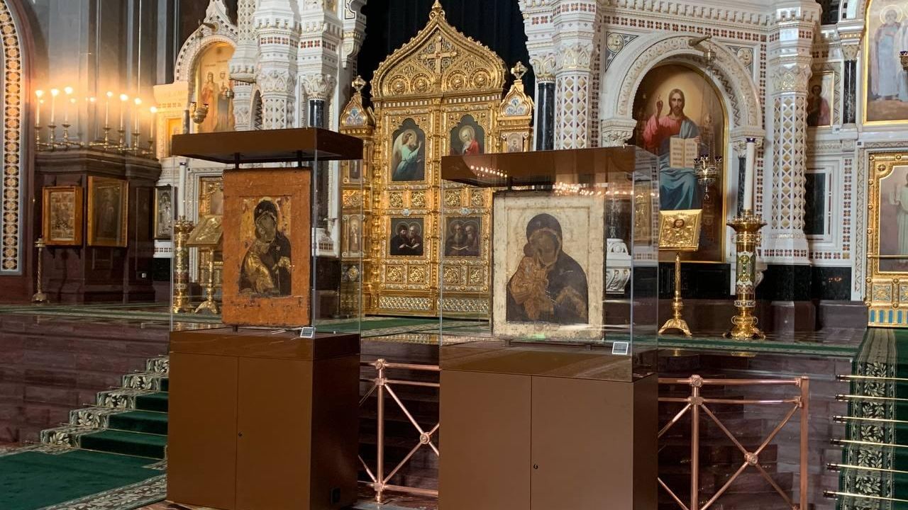 Владимирская и Донская иконы Божией Матери выставлены в храме Христа Спасителя в Москве Владимирская и Донская иконы Божией Матери выставлены в храме Христа Спасителя в Москве - РИА Новости, 1920, 03.04.2026