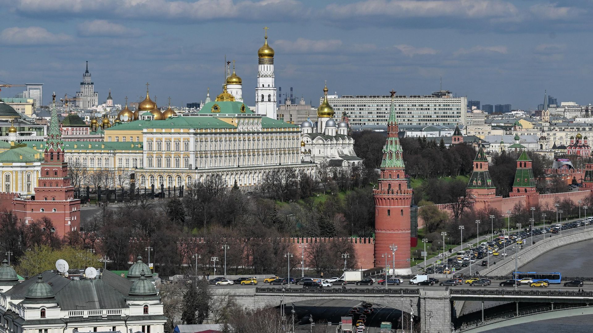 Кремлевская набережная и Московский Кремль - РИА Новости, 1920, 23.04.2026