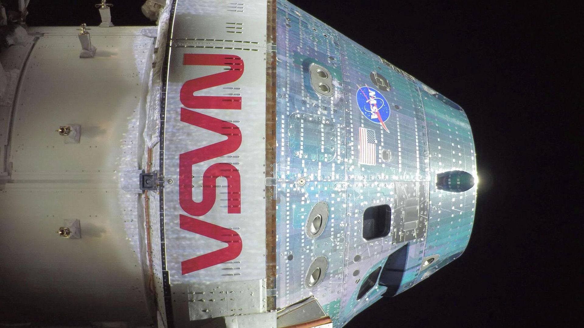 Космический корабль НАСА Orion во время пилотируемого полета в рамках миссии Artemis II - РИА Новости, 1920, 05.04.2026