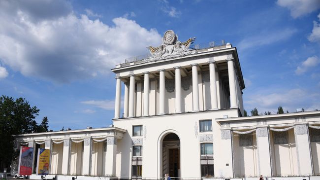Павильон № 64 Оптика на ВДНХ в Москве