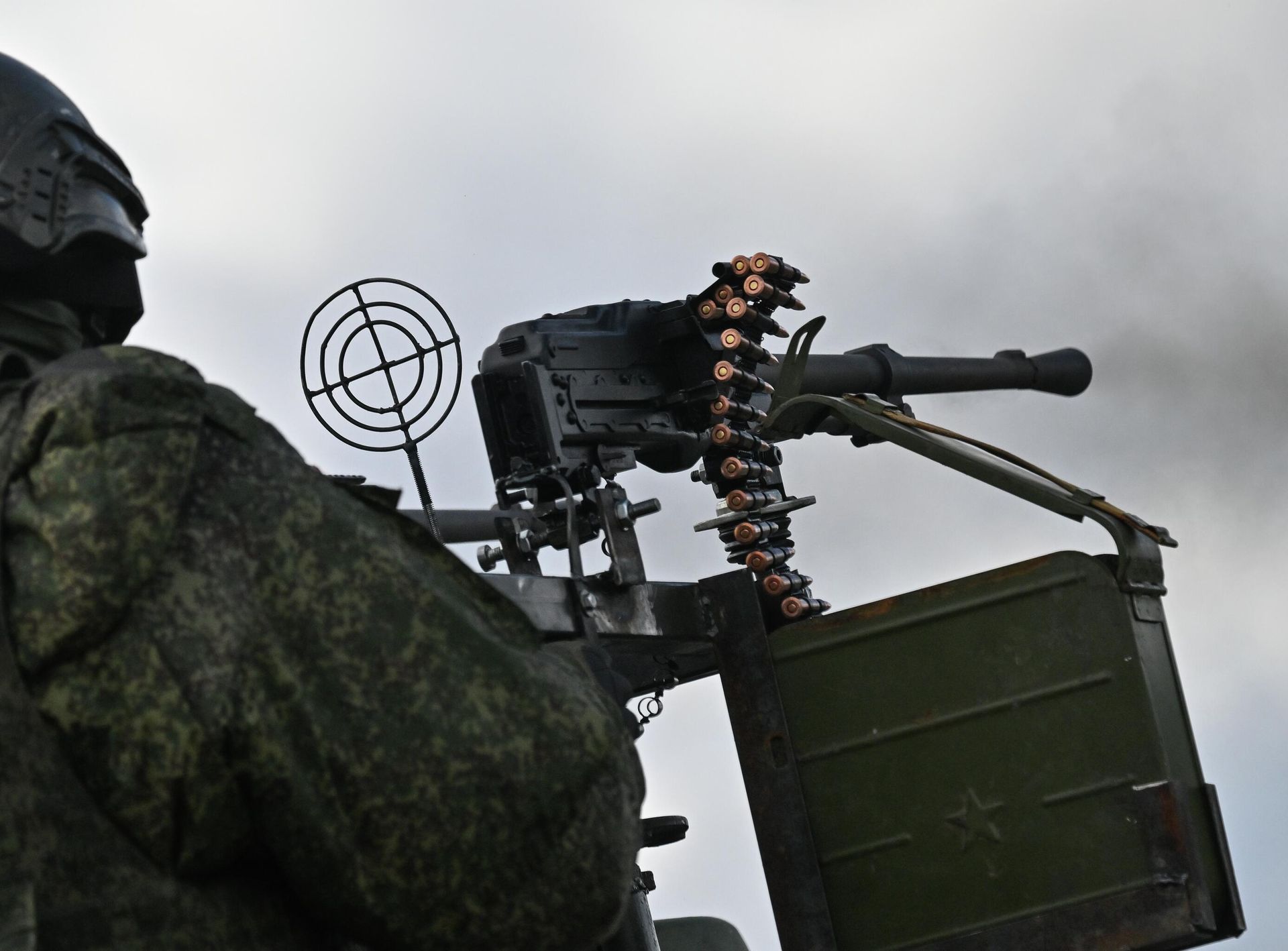 Российский военнослужащий Российский военнослужащий - РИА Новости, 1920, 17.04.2026
