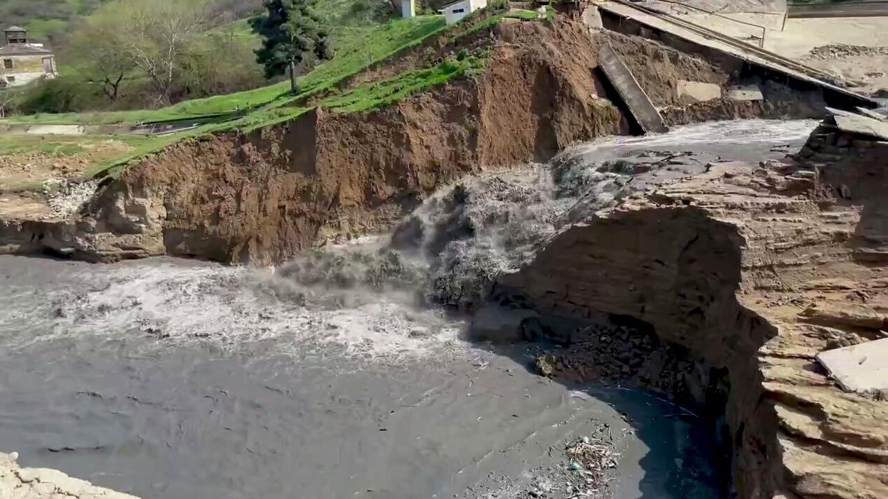Геджухское водохранилище в Дагестане, где произошел прорыв дамбы Геджухское водохранилище в Дагестане, где произошел прорыв дамбы - РИА Новости, 1920, 08.04.2026