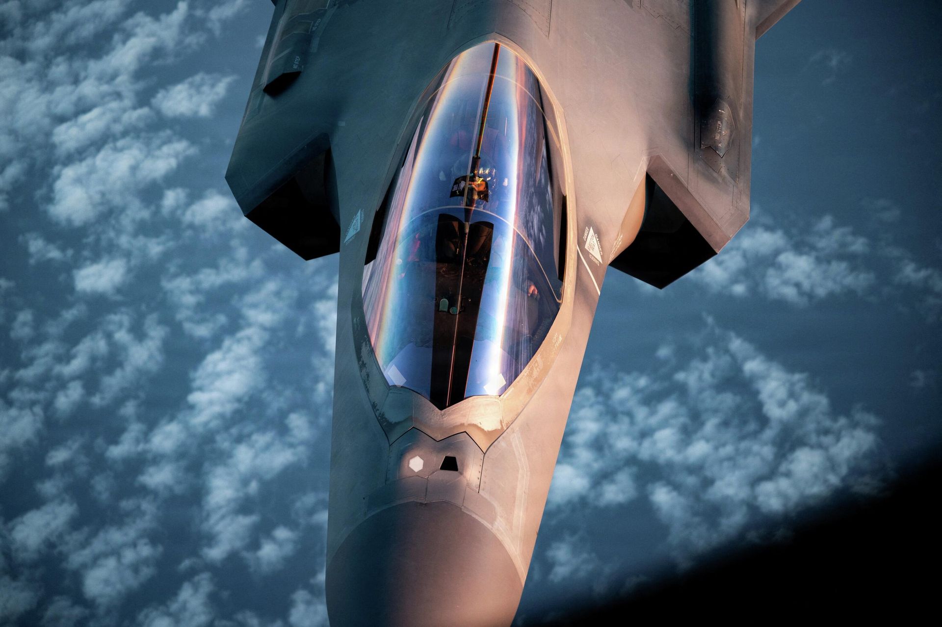 Истребитель F-35A Lightning II ВВС США во время операции Эпическая ярость против Ирана - РИА Новости, 1920, 28.04.2026