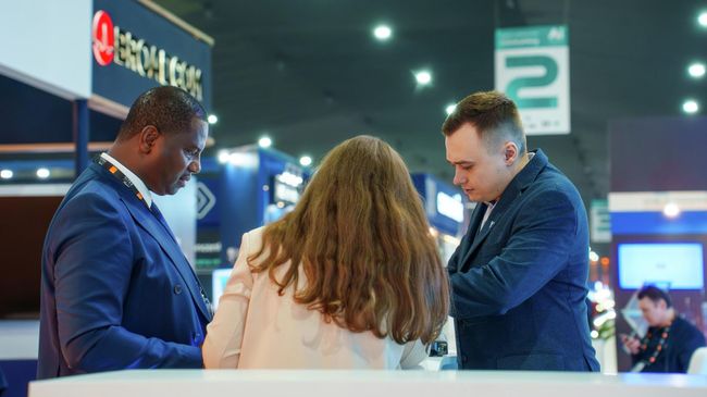 Питч-сессия на коллективном стенде Сделано в России в рамках выставки GITEX Africa 2026
