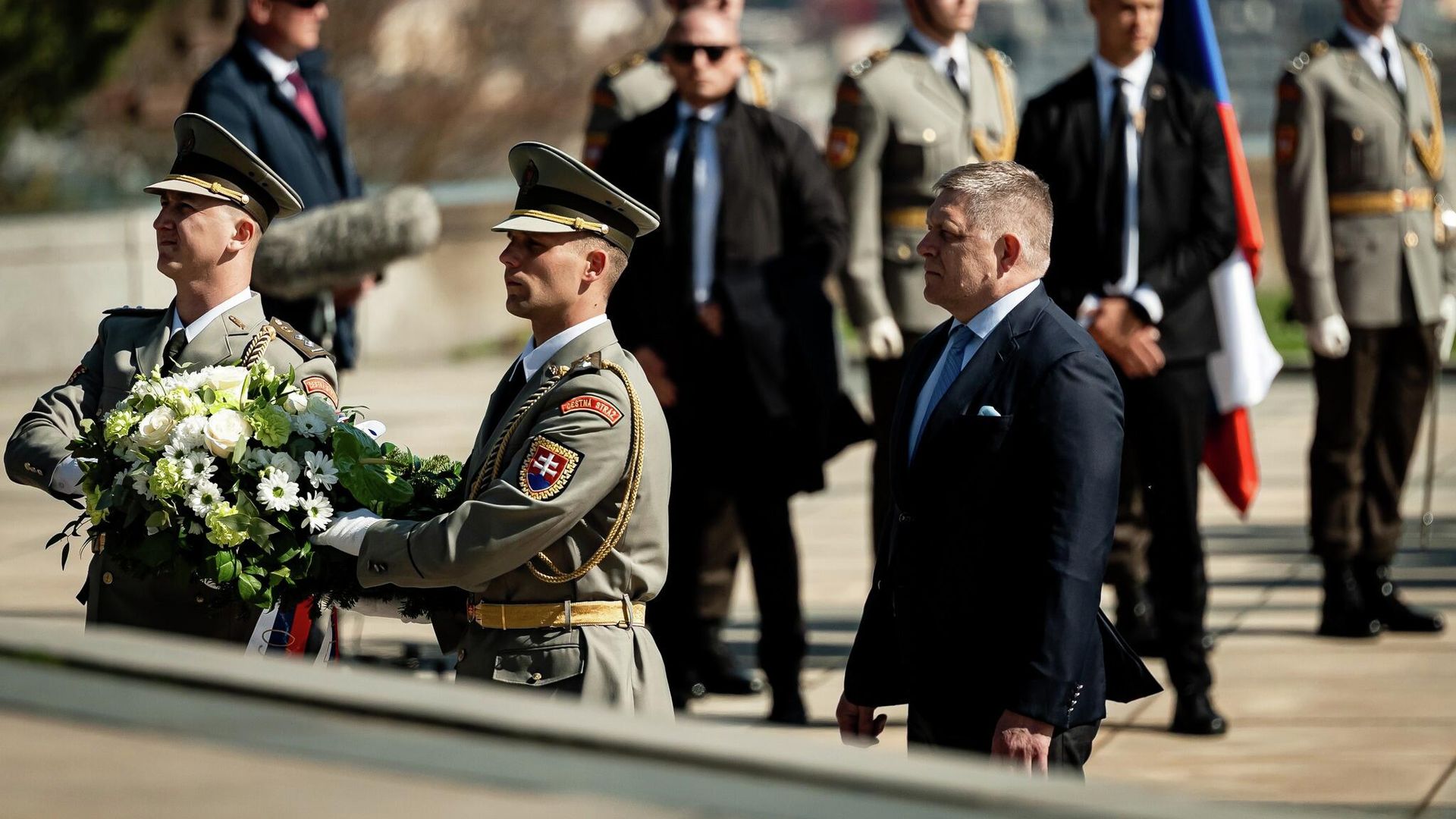 Премьер-министр Словакии Роберт Фицо в ходе торжественного мероприятия на мемориале Славин в Братиславе - РИА Новости, 1920, 08.04.2026