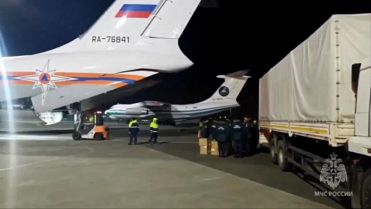 Самолет МЧС России доставил в Дагестан гуманитарную помощь Самолет МЧС России доставил в Дагестан гуманитарную помощь - РИА Новости, 1920, 09.04.2026