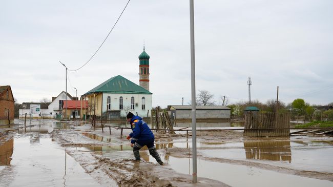 Центральная улица в селе Адильотар