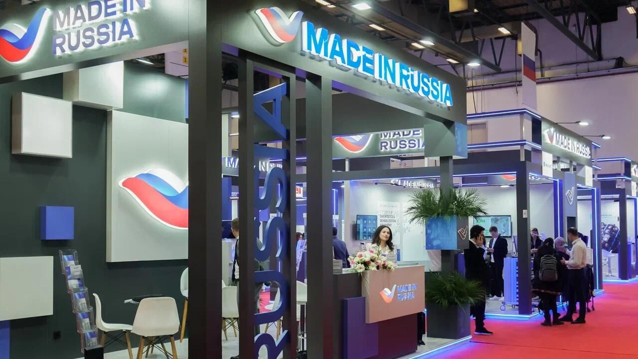 Экспозиция Сделано в России на международной медицинской выставке Expomed Eurasia 2026 Экспозиция Сделано в России на международной медицинской выставке Expomed Eurasia 2026 - РИА Новости, 1920, 16.04.2026