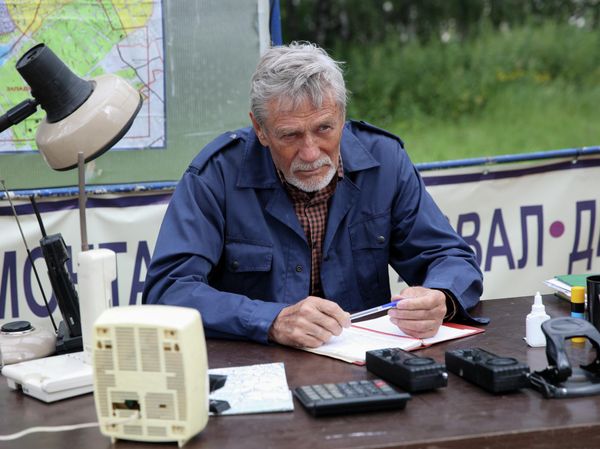 Кадр из сериала Алла-такси