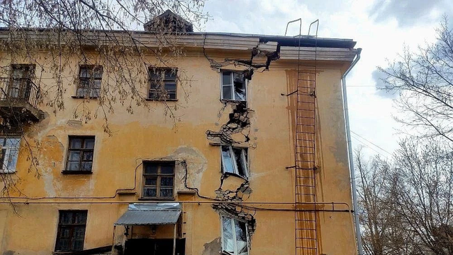 Режим ЧС объявлен в нижегородской Балахне из-за угрозы разрушения жилого дома